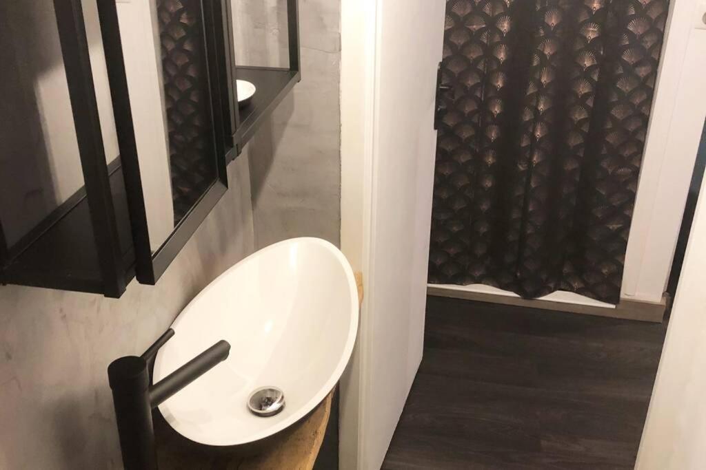 Appartement Cosy Proche De La Gare Saint-Jean-de-Maurienne Dış mekan fotoğraf